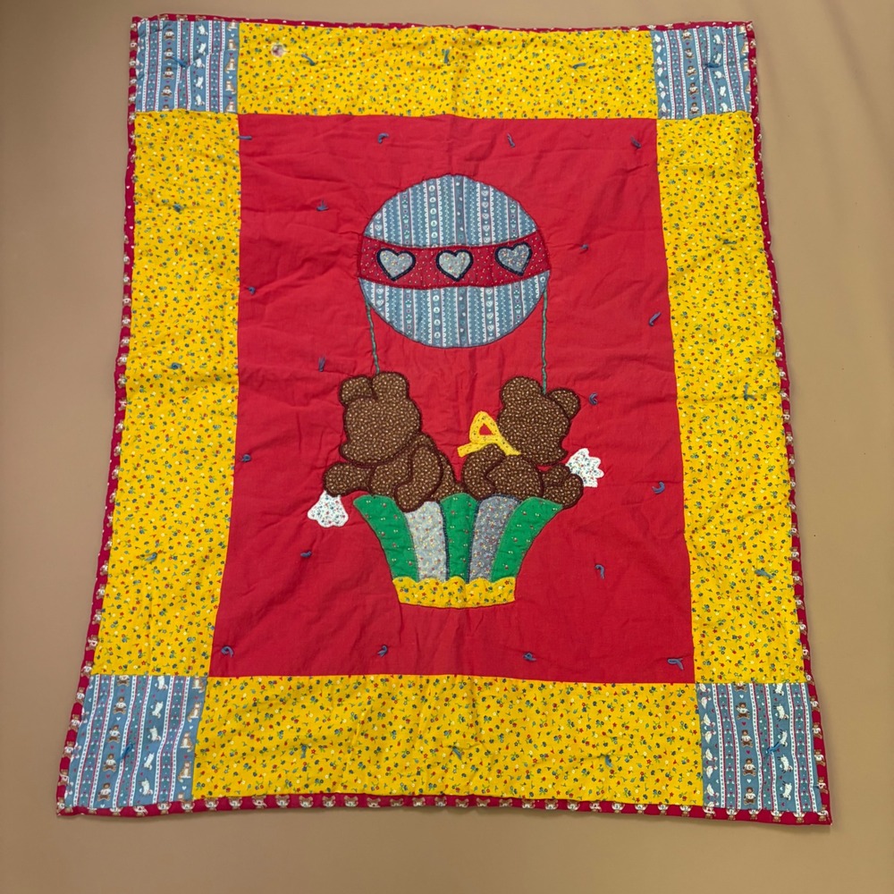 Vtg Handmade Baby Quilt Teddy Bear Hot Air‎ Balloon Red Yellow Blue Patch  Flaw